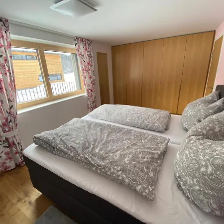Apartment übelher *